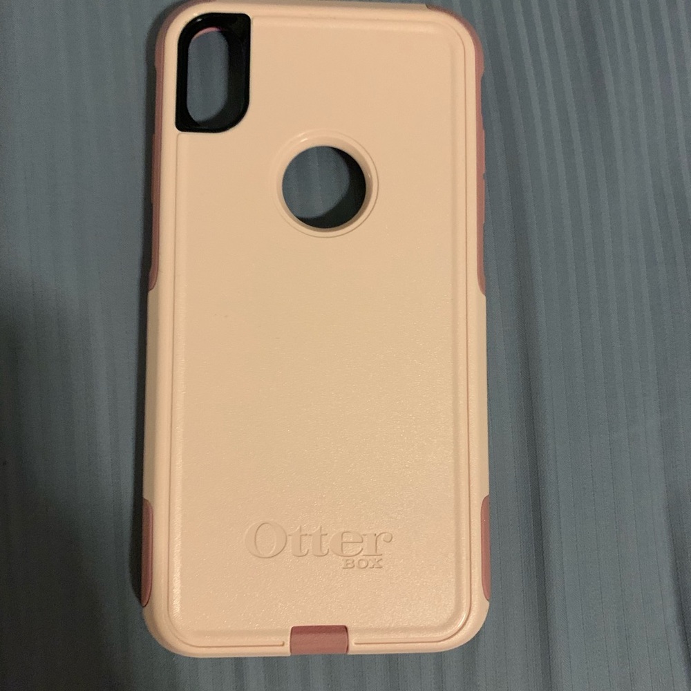 iPhone XS Max pink otter box case